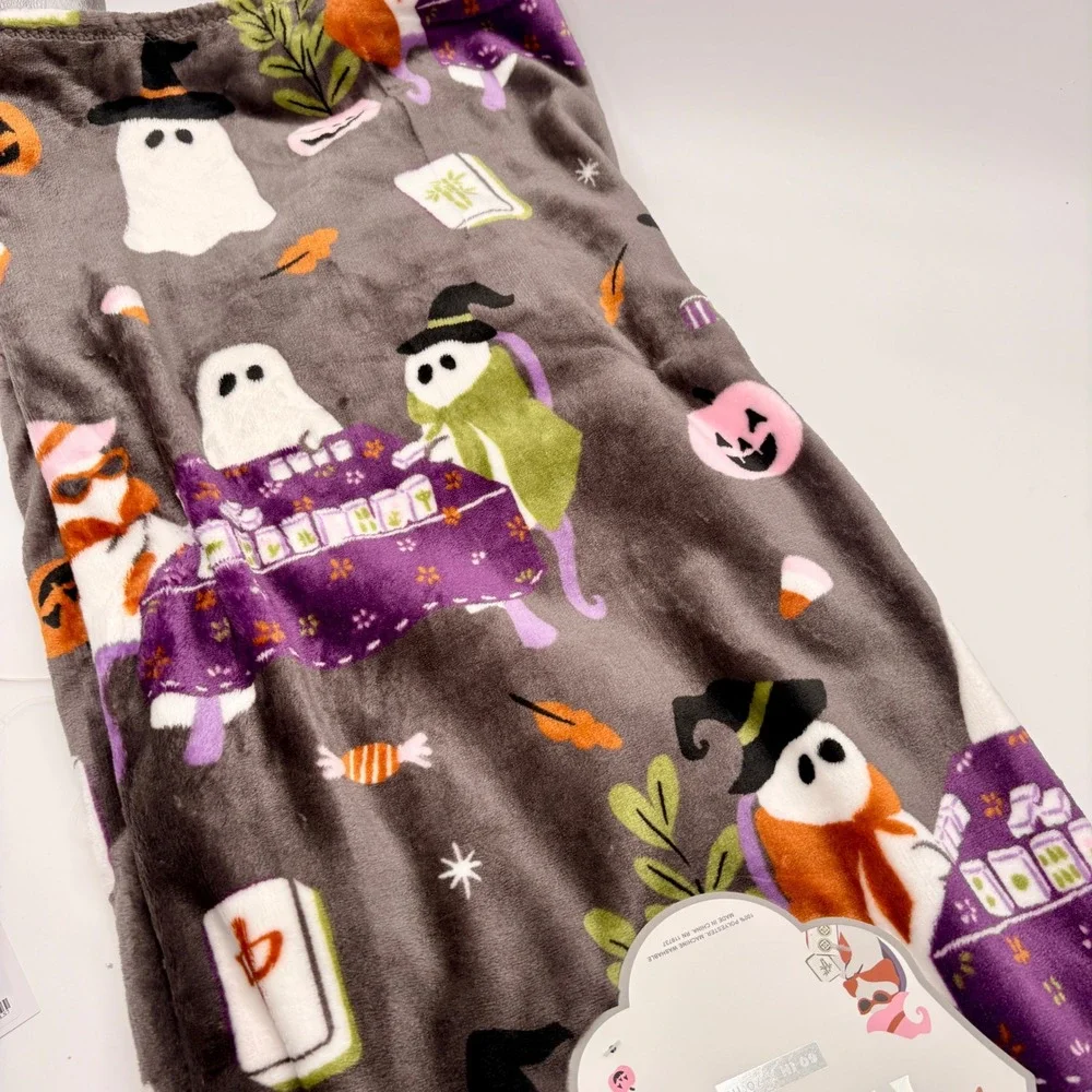 EnVogue Halloween Ghosts Playing Mahjong Plush Throw Blanket 60x70 Gray Pink